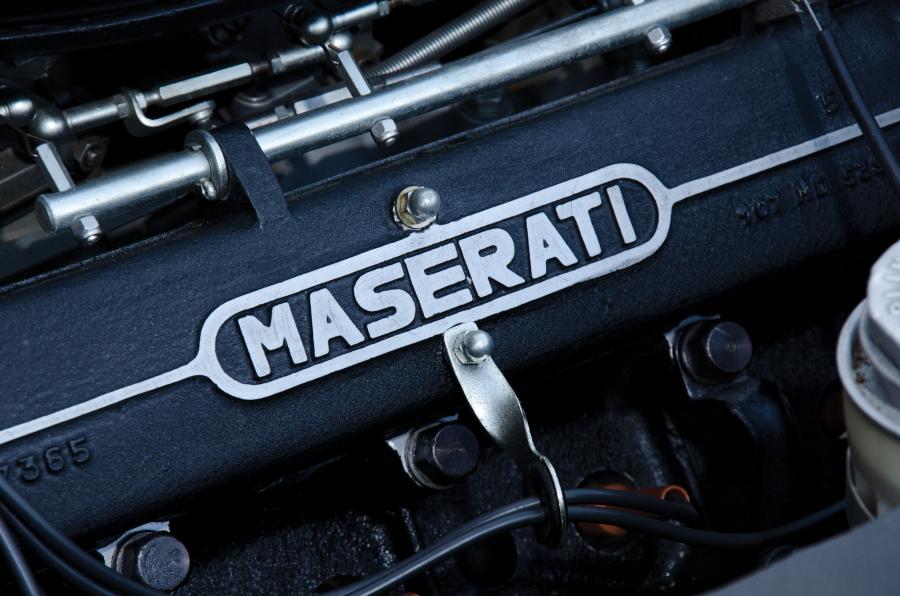  Maserati Ghibli Coupe Black 1968 года  (фото 4 из 19)
